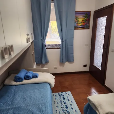 La Casetta Di Laura Intera Casa Indipendente A Chi Piace Il Silenzio Vista 5 Chilometri Da Varenna
