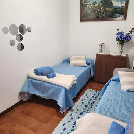 Casa de Férias La Casetta Di Laura Intera Casa Indipendente A Chi Piace Il Silenzio Vista 5 Chilometri Da Varenna